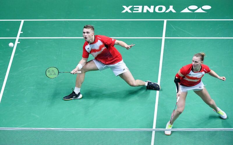 Đánh cầu lông có giảm cân không? Bí quyết đốt mỡ nhanh nhất