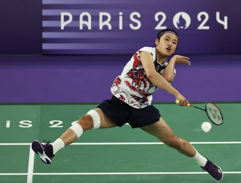 Cầu lông được đưa vào Olympic từ năm nào?